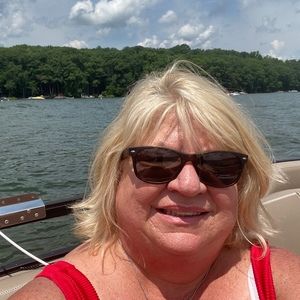 Meet your Posher, Charissa